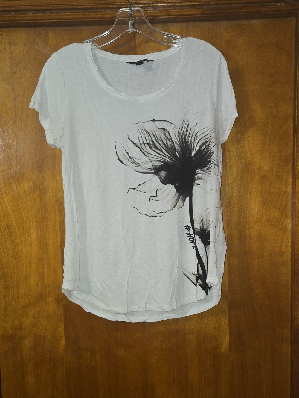Simply Vera Vera Wang White Short-Sleeve Tee with Black Floral Graphic